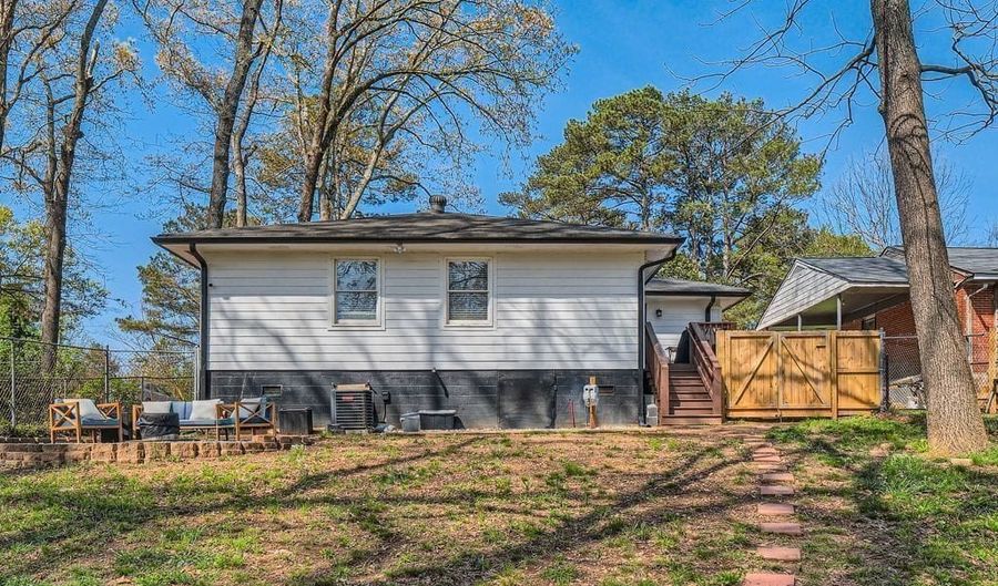 1746 Hadlock St SW, Atlanta, GA 30311 - 3 Beds, 2 Bath