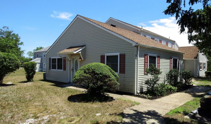 16 Chesapeake Ct, Barnegat, NJ 08005 - 2 Beds, 1 Bath