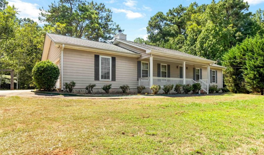 366 Ridgeview, Auburn, GA 30011 - 3 Beds, 2 Bath