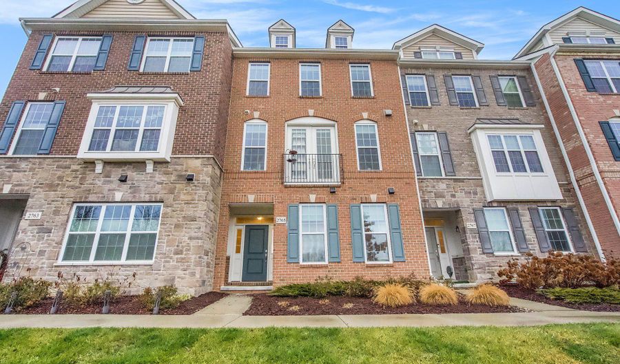 2765 Ashcombe Dr, Ann Arbor, MI 48105 - 3 Beds, null Bath