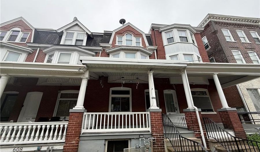 608 5 St John, Allentown, PA 18103 - 4 Beds, 1 Bath