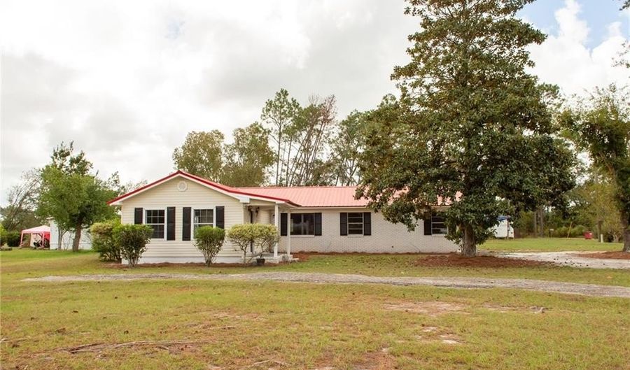 1608 W 4th St, Alma, GA 31510 - 3 Beds, 1 Bath