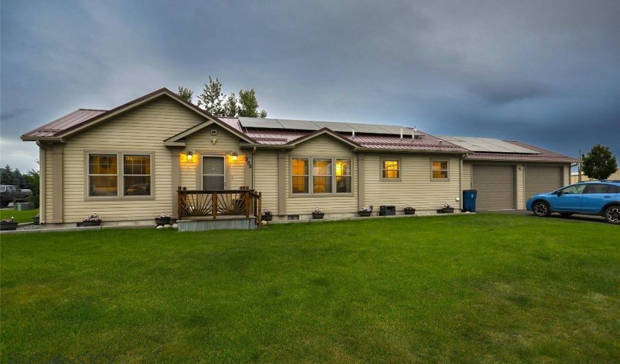 205 Bridge St, Big Timber, MT 59011 - 3 Beds, 2 Bath