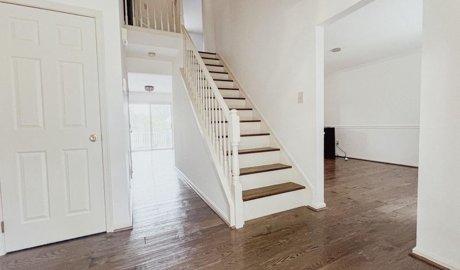315 JOHNSBERG Ln, Bowie, MD 20721 - 3 Beds, 4 Bath