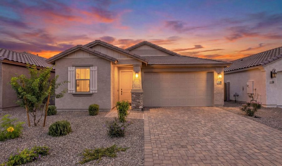 9968 W MITCHELL Ave, Avondale, AZ 85392 - 3 Beds, 2 Bath