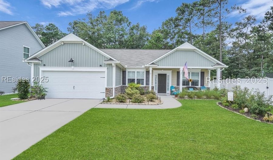17 Alden Ct, Bluffton, SC 29910 - 3 Beds, 2 Bath