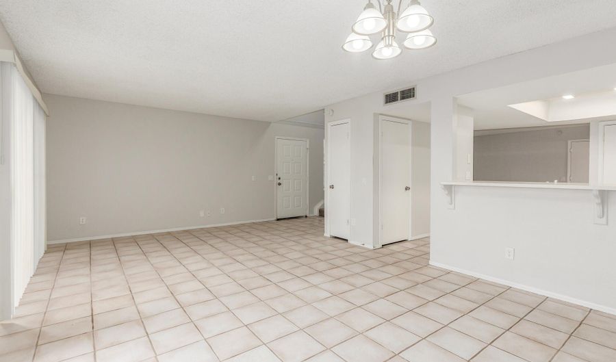1962 N BLACKSTONE Dr, Chandler, AZ 85224 - 3 Beds, 3 Bath