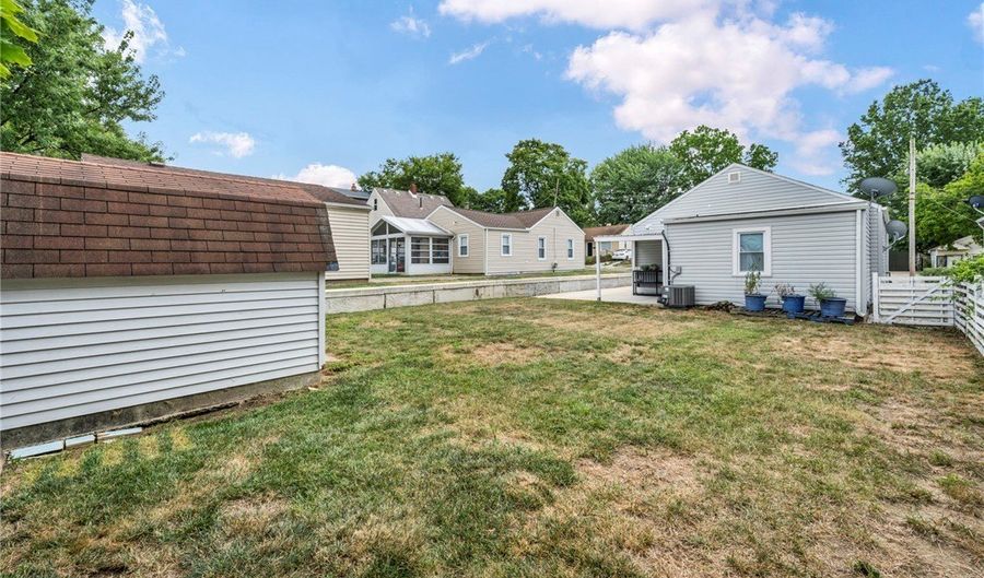 887 Reed Ave, Akron, OH 44306 - 3 Beds, 1 Bath