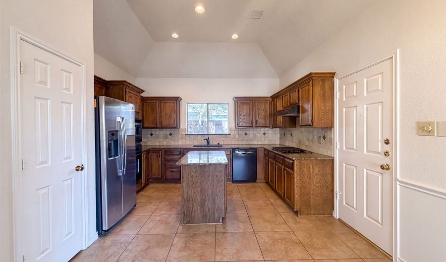 905 Ridgemont Dr, Allen, TX 75002 - 4 Beds, 3 Bath