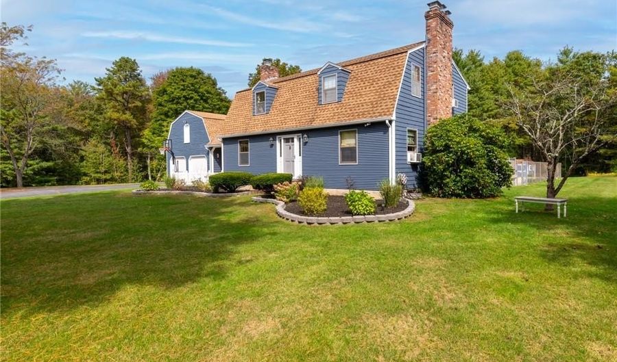 850 Black Plain Rd, North Smithfield, RI 02896 - 3 Beds, 3 Bath