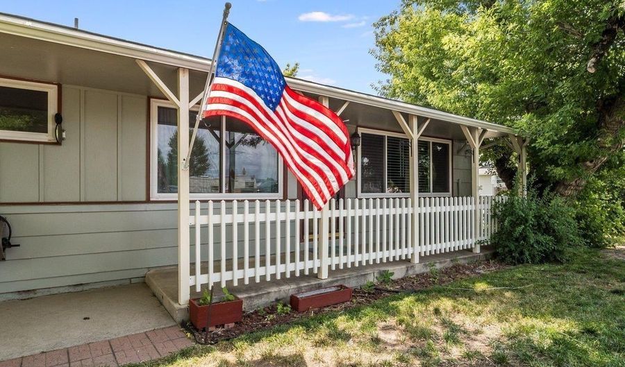 1185 W LEISHER Rd, Cheyenne, WY 82007 - 5 Beds, 2 Bath