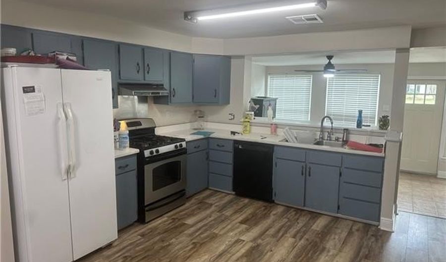 105 BETA St, Belle Chasse, LA 70037 - 3 Beds, 2 Bath
