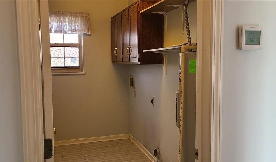 100 Caldwell Ave, Bardstown, KY 40004 - 2 Beds, 1 Bath