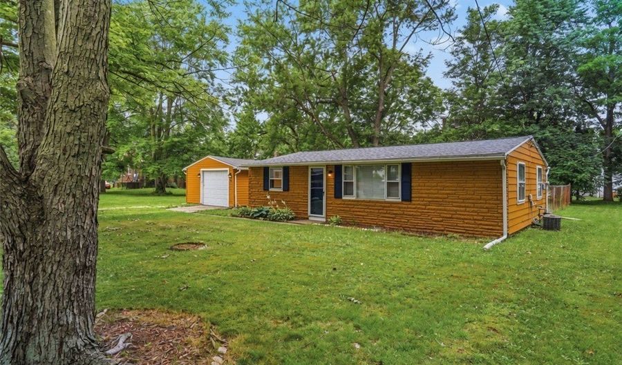 934 Meadowbrook Ave, Alliance, OH 44601 - 3 Beds, 1 Bath