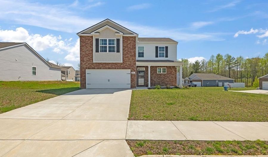301 Oliver Way, Baxter, TN 38544 - 4 Beds, 3 Bath