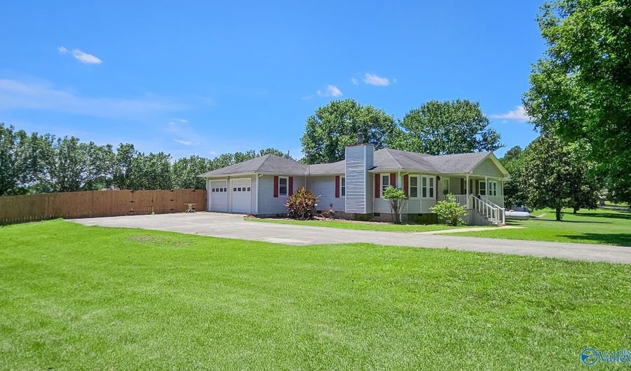 25660 Lewter Rd, Ardmore, AL 35739 - 3 Beds, 2 Bath