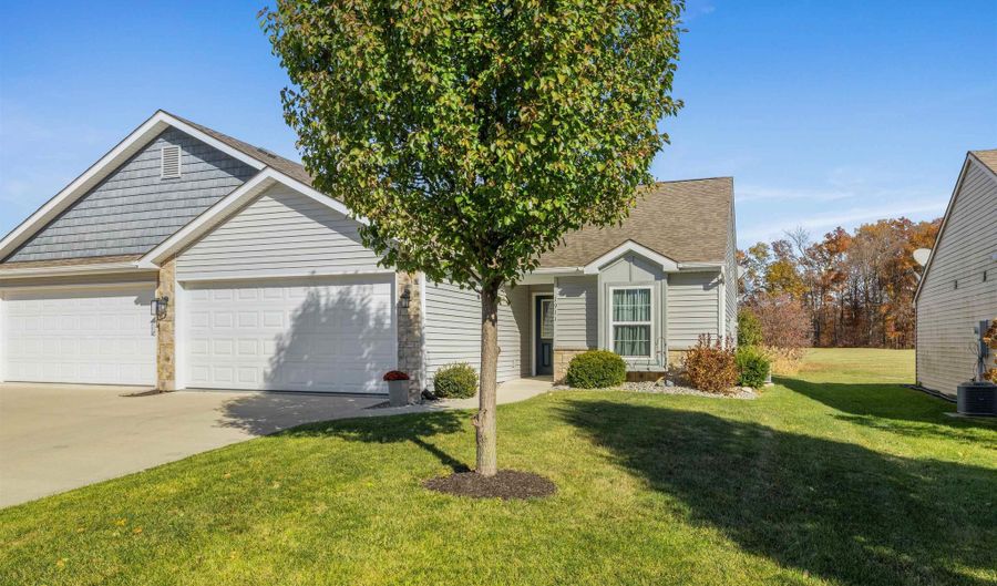 1911 Greyson Dr, Auburn, IN 46706 - 2 Beds, 2 Bath