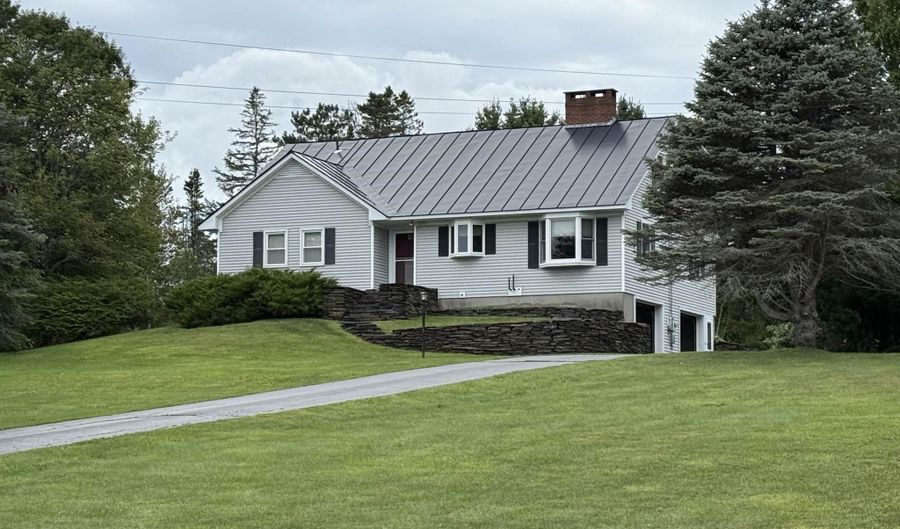 2026 Ridge Rd, Brookfield, VT 05036 - 4 Beds, 3 Bath
