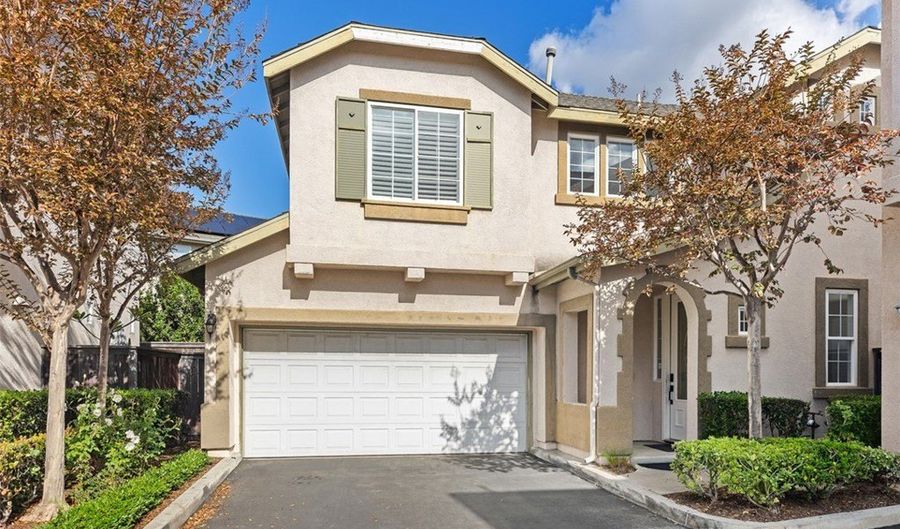22 Rue Du Chateau, Aliso Viejo, CA 92656 - 3 Beds, 3 Bath