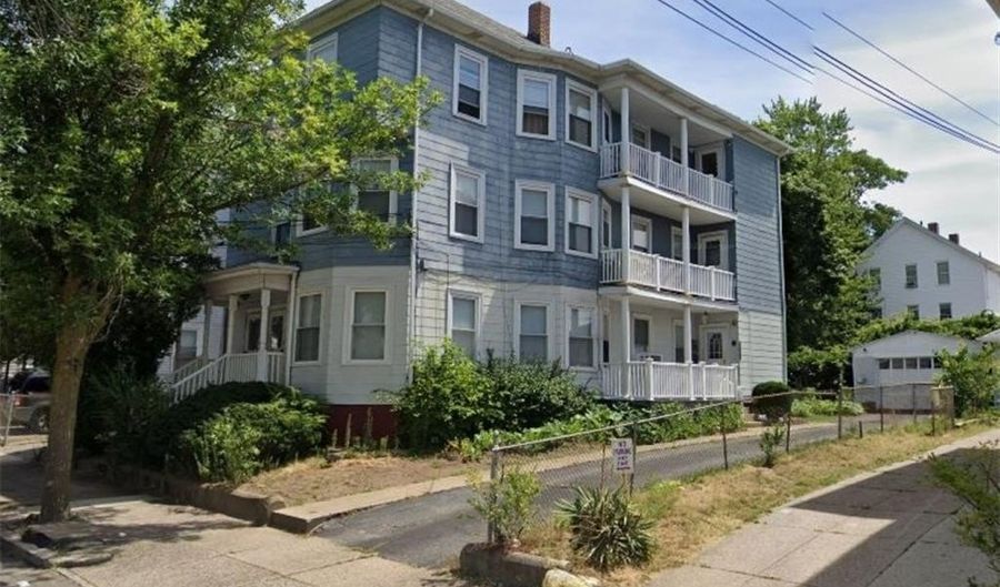 92 Darling St, Central Falls, RI 02863 - 8 Beds, 4 Bath