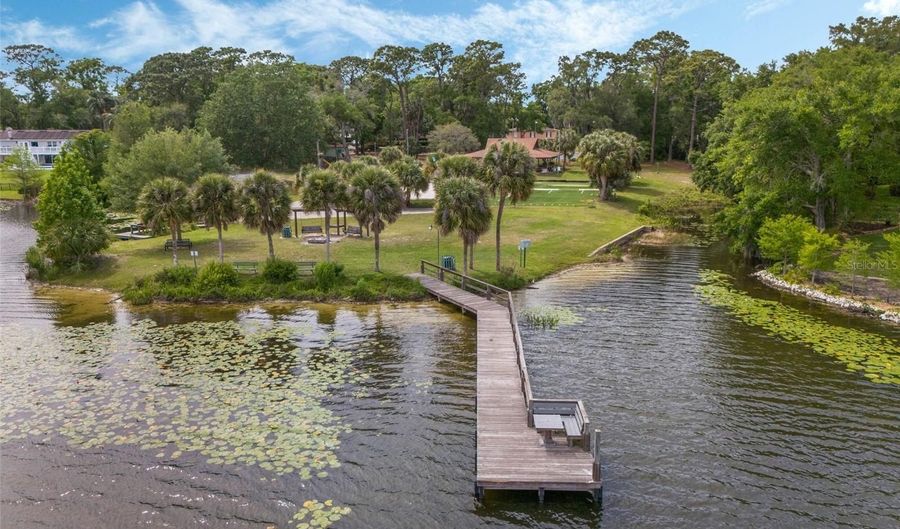 201 LIVE OAK Ln, Altamonte Springs, FL 32714 - 5 Beds, 5 Bath