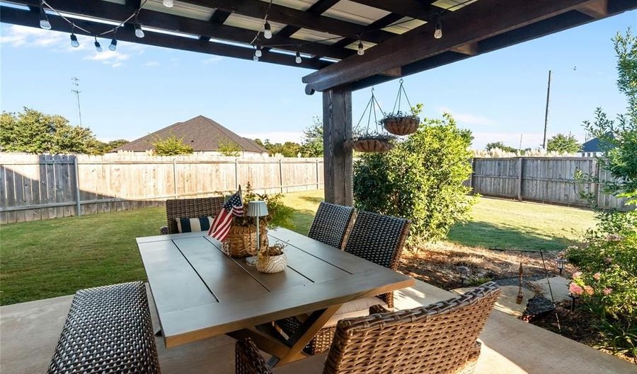 216 Roanoke Cir, Benton, LA 71006 - 3 Beds, 2 Bath