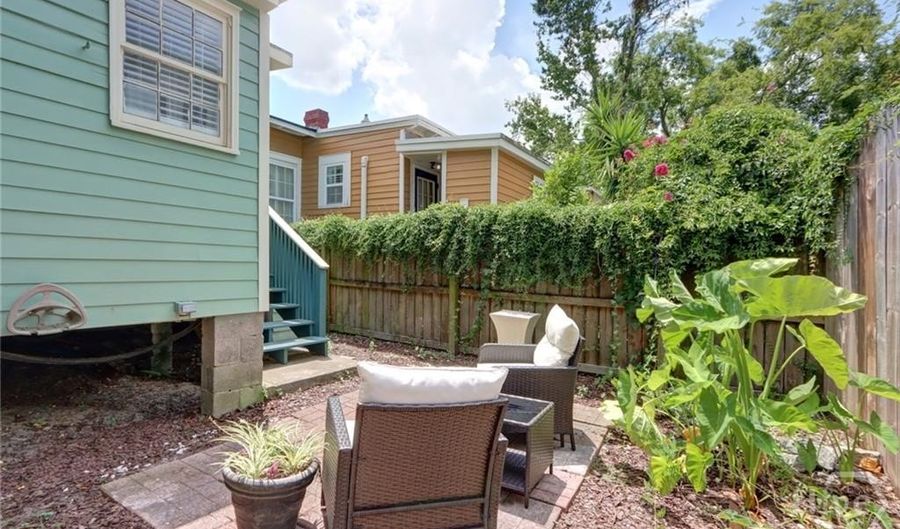 534 E Gordon Ln, Savannah, GA 31401 - 1 Beds, 1 Bath