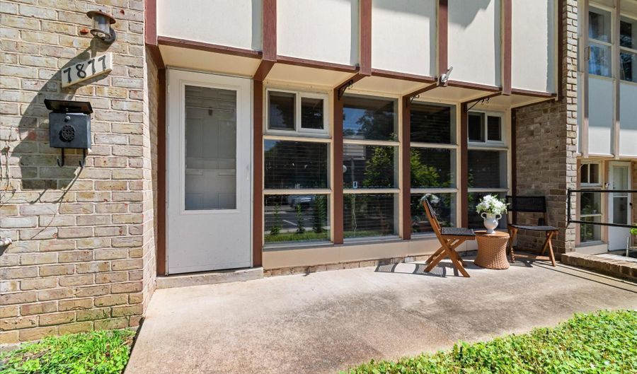 7877 PATRIOT Dr, Annandale, VA 22003 - 3 Beds, 2 Bath