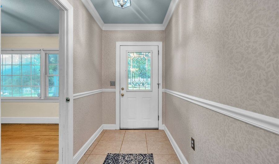 215 Timber Ln, Anderson, SC 29621 - 3 Beds, 2 Bath