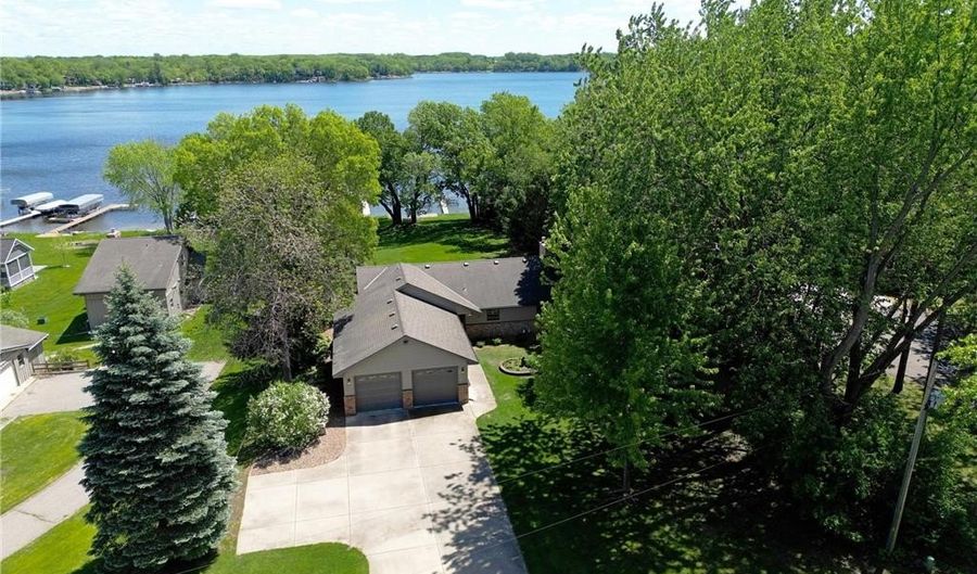 12296 Hart Ave NW, Annandale, MN 55302 - 4 Beds, 4 Bath
