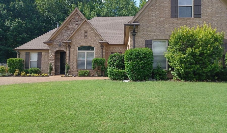 8268 BARTLETT GAP Dr, Bartlett, TN 38133 - 4 Beds, 2 Bath