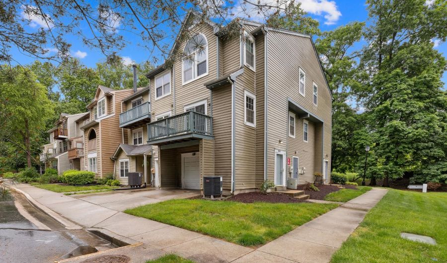 4843 BROOKSTONE Ter 21, Bowie, MD 20720 - 3 Beds, 3 Bath