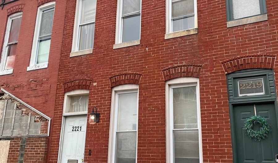 2221 JEFFERSON St, Baltimore, MD 21205 - 3 Beds, 2 Bath