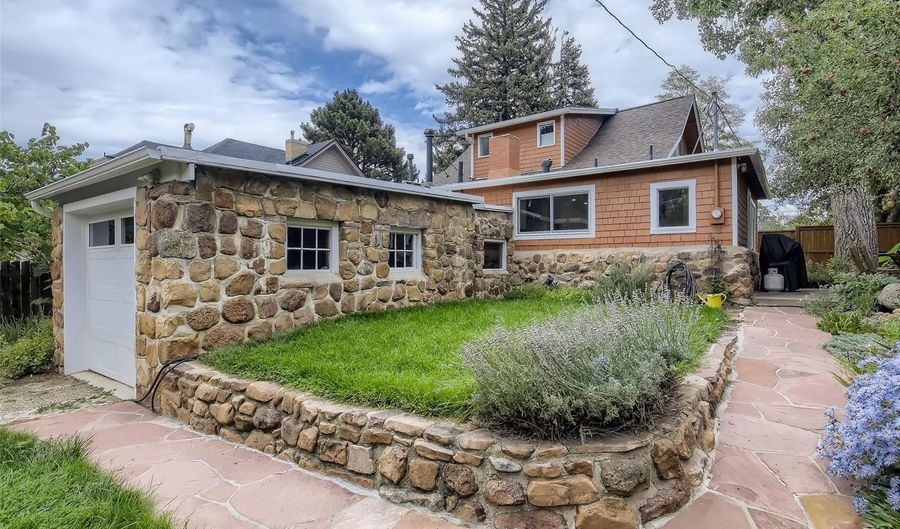 743 9th St, Boulder, CO 80302 - 3 Beds, 2 Bath