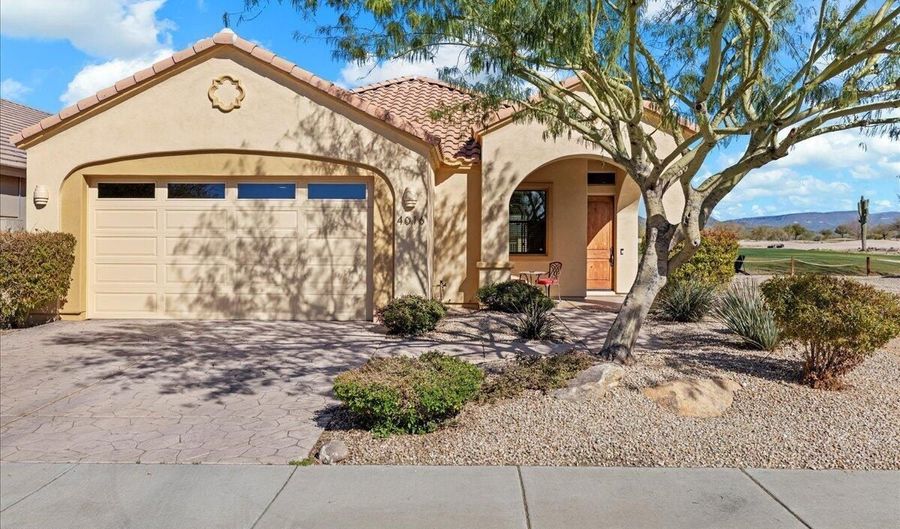 4016 E CRIMSON Ter, Cave Creek, AZ 85331 - 3 Beds, 2 Bath