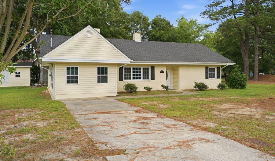 6640 Williams St, Bailey, NC 27807 - 2 Beds, 2 Bath