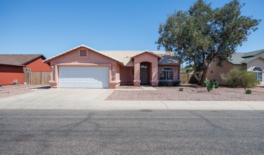 1668 E CHRISTINA St, Casa Grande, AZ 85122 - 3 Beds, 2 Bath