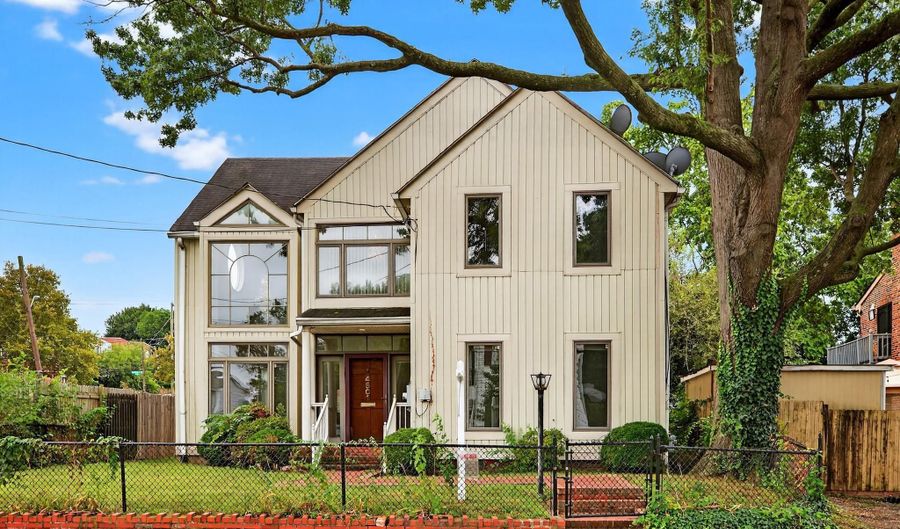 4601 KANE Pl NE, Washington, DC 20019 - 4 Beds, 3 Bath