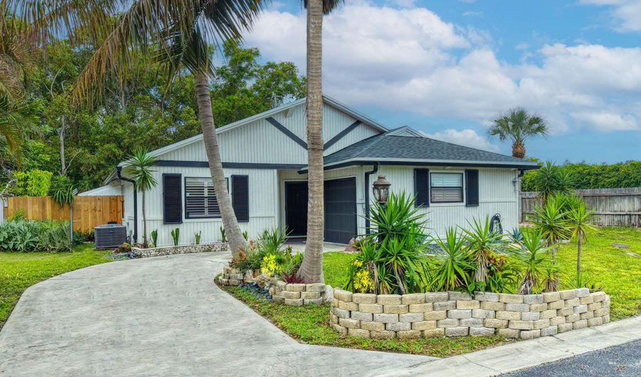 6062 Bania Wood Cir, Atlantis, FL 33462 - 3 Beds, 2 Bath