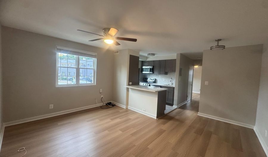 2010 4TH St S 4, Arlington, VA 22204 - 1 Beds, 1 Bath