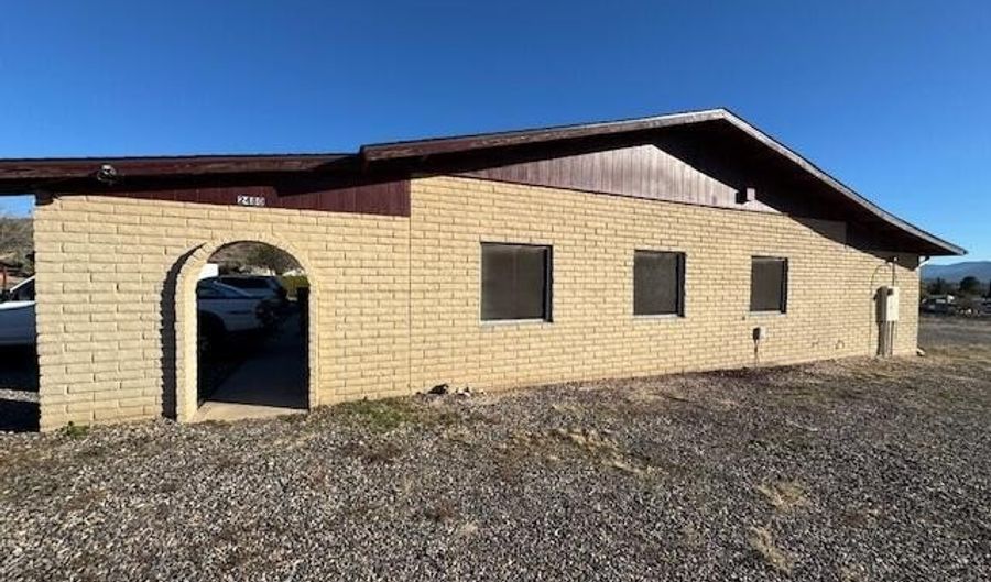 2480 N ARENA DEL LOMA Rd, Camp Verde, AZ 86322 - 7 Beds, 4 Bath