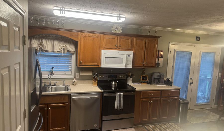 170 STARLA Dr, Anniston, AL 36207 - 6 Beds, 3 Bath