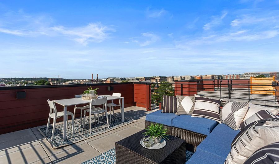 733 8TH St SE 302, Washington, DC 20003 - 2 Beds, 1 Bath