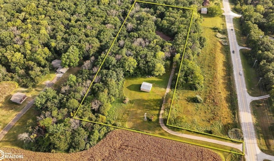 31586 R Ave, Adel, IA 50003 - 5 Beds, 3 Bath