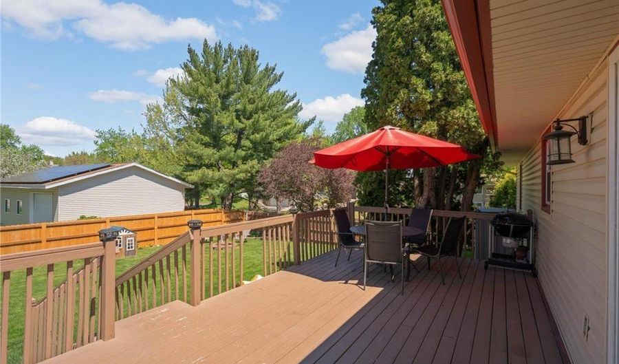 14895 Easter Ave, Apple Valley, MN 55124 - 4 Beds, 2 Bath