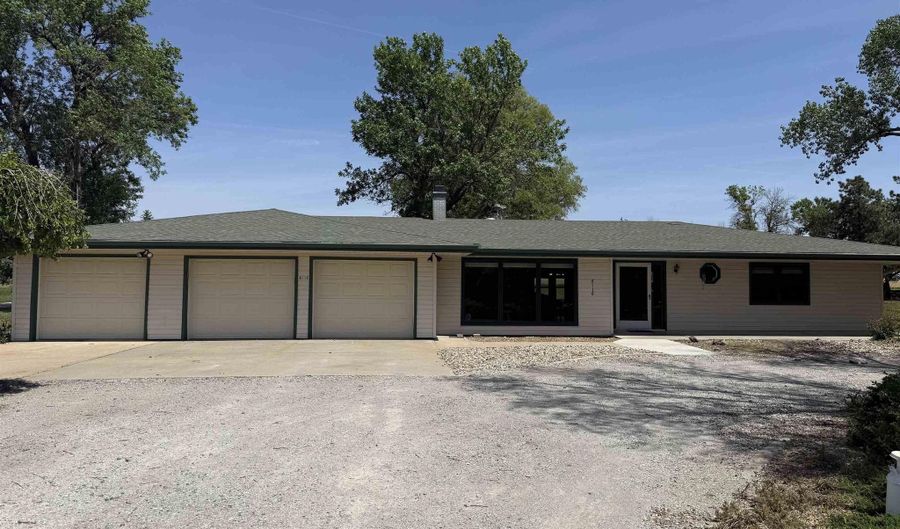 6116 W State Highway 4, Beatrice, NE 68310 - 4 Beds, 4 Bath