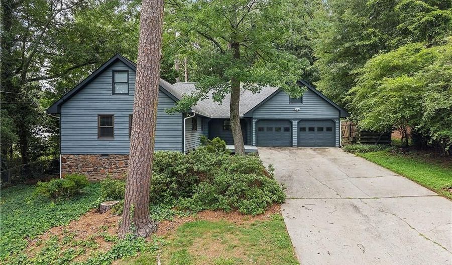 4674 Sharon Valley Ct, Atlanta, GA 30360 - 5 Beds, 3 Bath