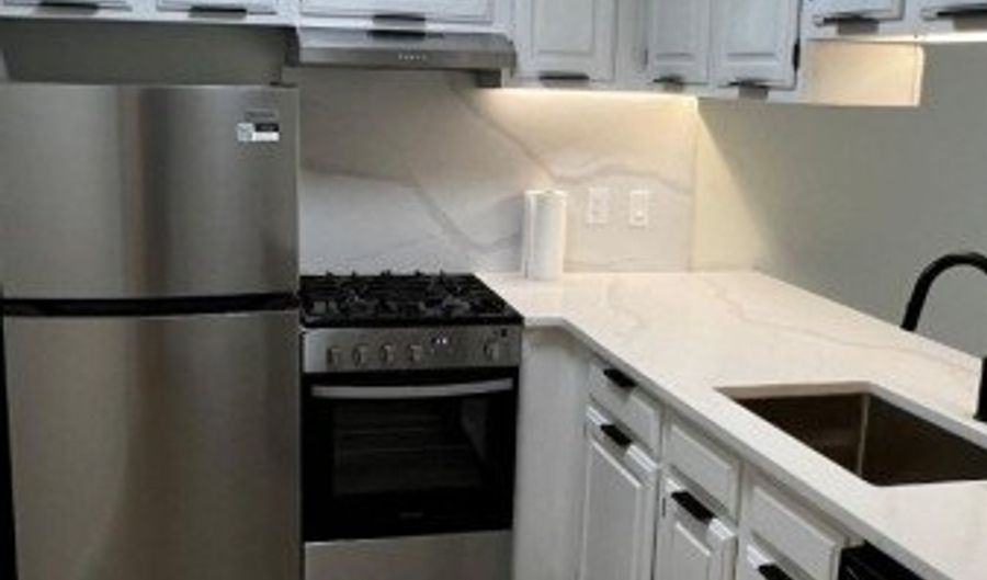 8 Steamboat Dr 5, Alloway, NJ 07462 - 1 Beds, 1 Bath