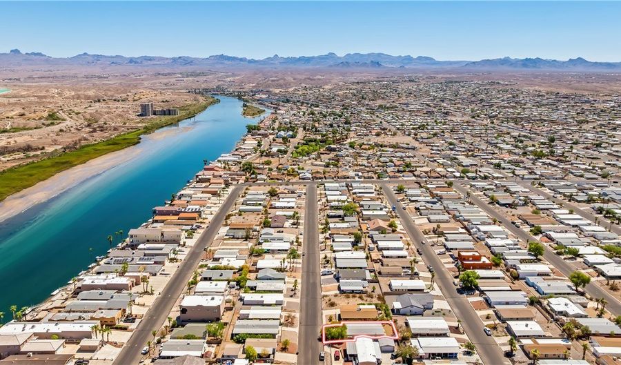 902 Terrace Dr, Bullhead City, AZ 86442 - 2 Beds, 2 Bath