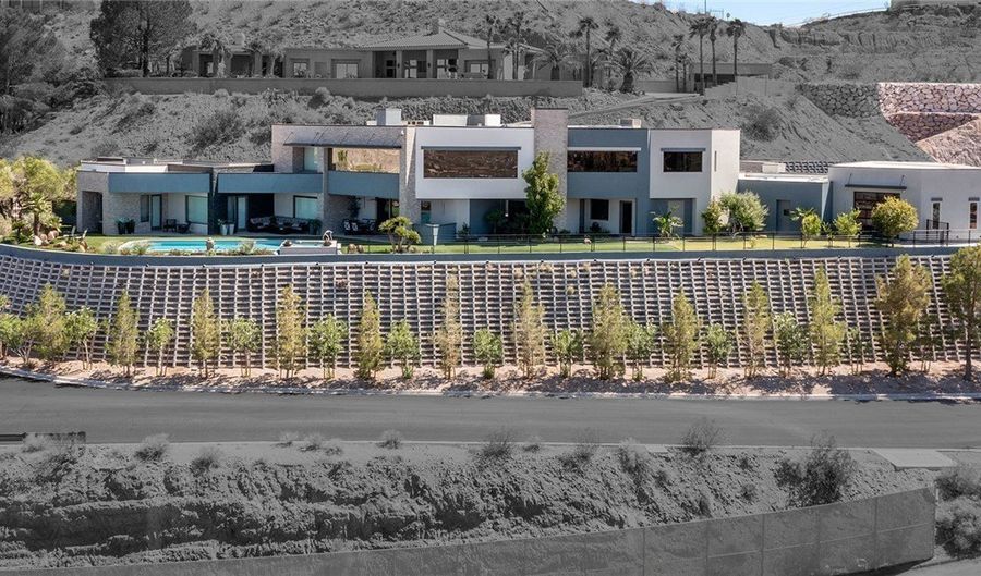 1315 Alpine Dr, Boulder City, NV 89005 - 4 Beds, 6 Bath